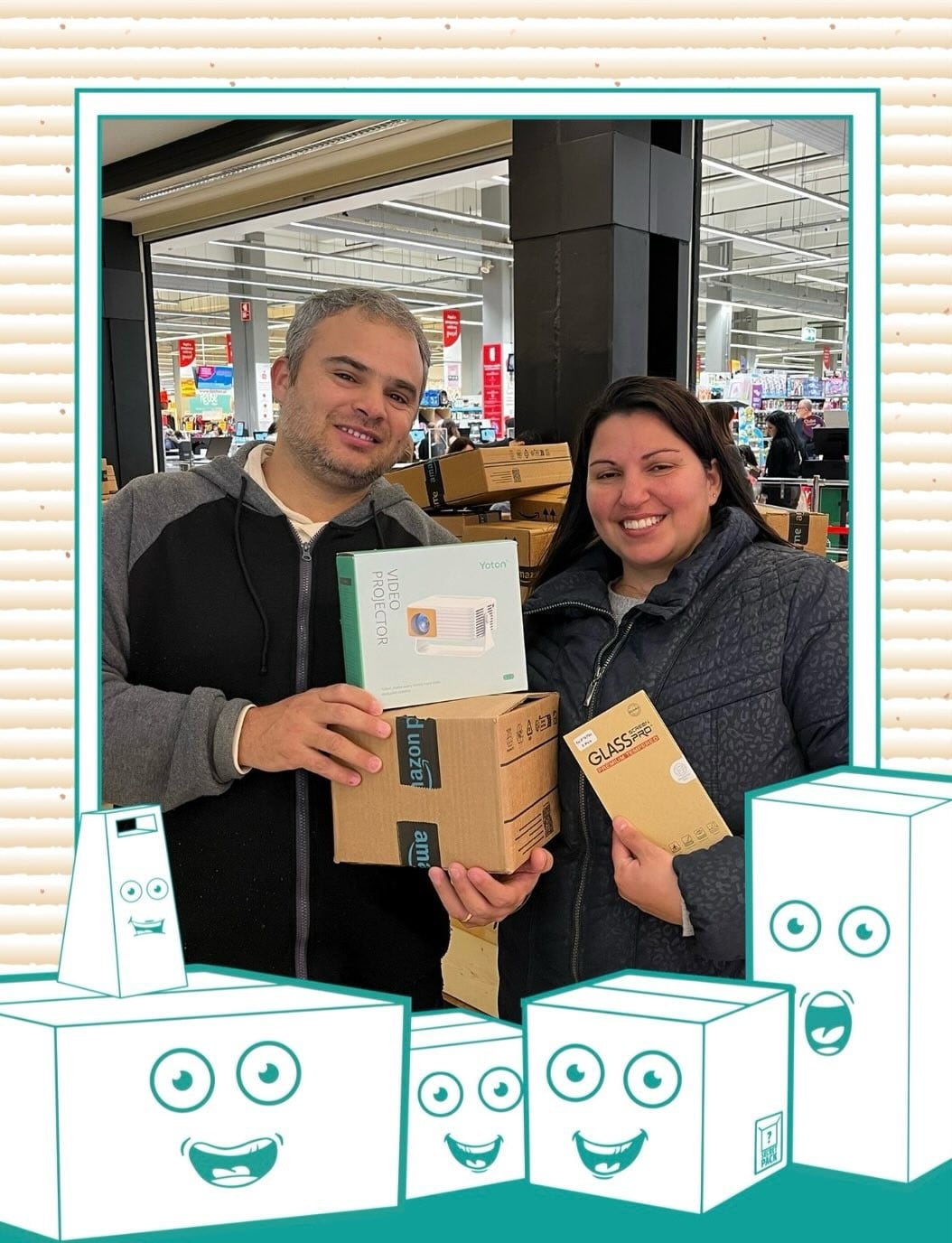 Clientes satisfeitos abrindo seus pacotes 📦